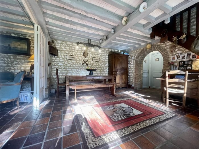 Étretat House In étretat, Normandy, France For Sale (13124321)