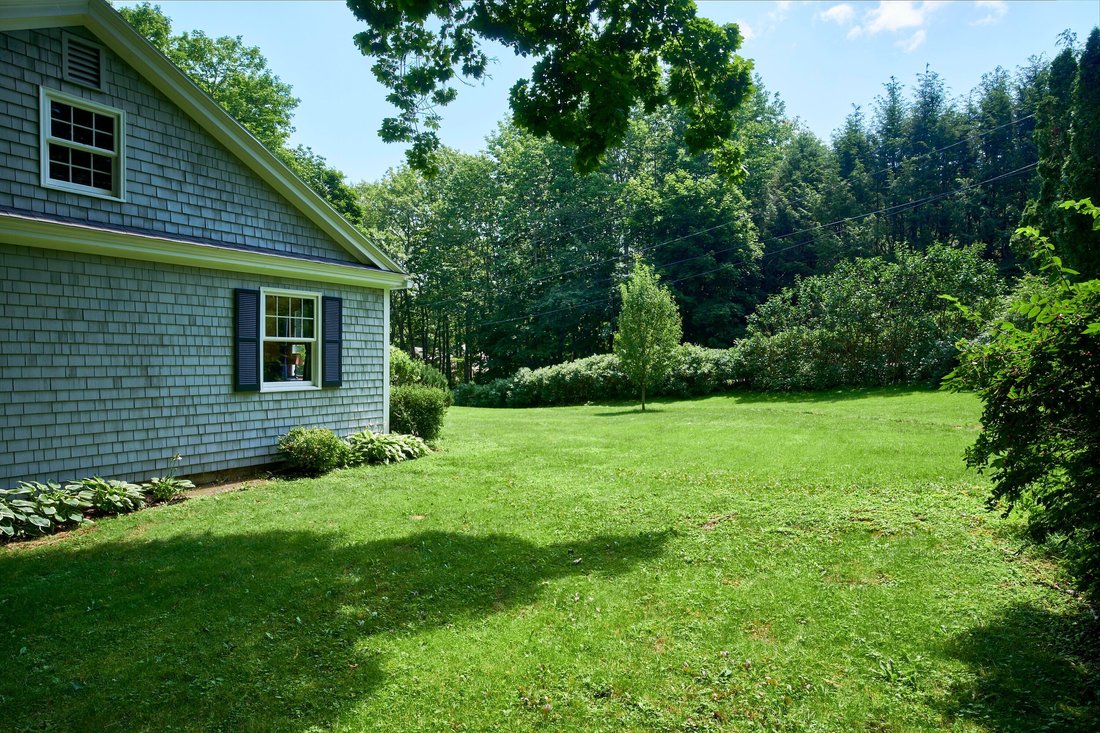 11 Beacon Avenue In Camden, Maine, United States For Sale (13124492)