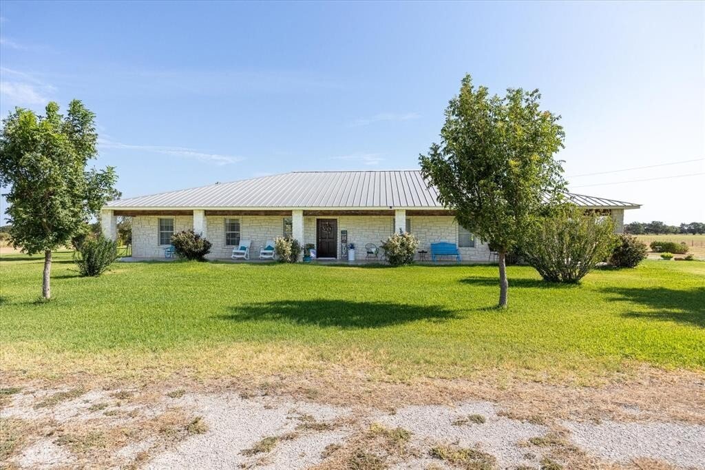 Farm And Agriculture De Leon In De Leon, Texas, United States For Sale