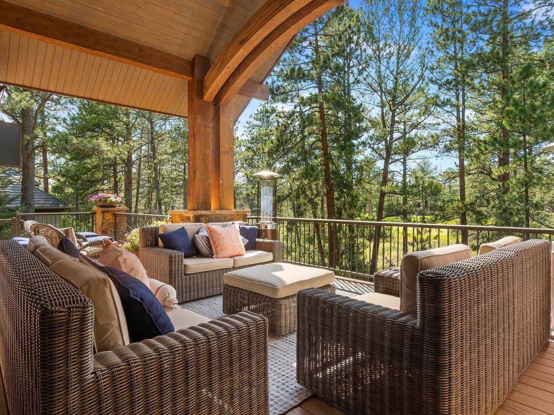 Home Full Of Mountain Charm And Loads In Castle Rock, Colorado, United