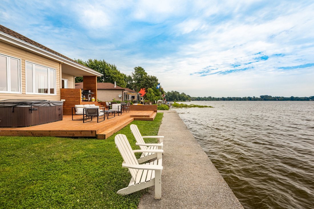 Venise En Québec, Qc In Venise En Québec, Quebec, Canada For Sale