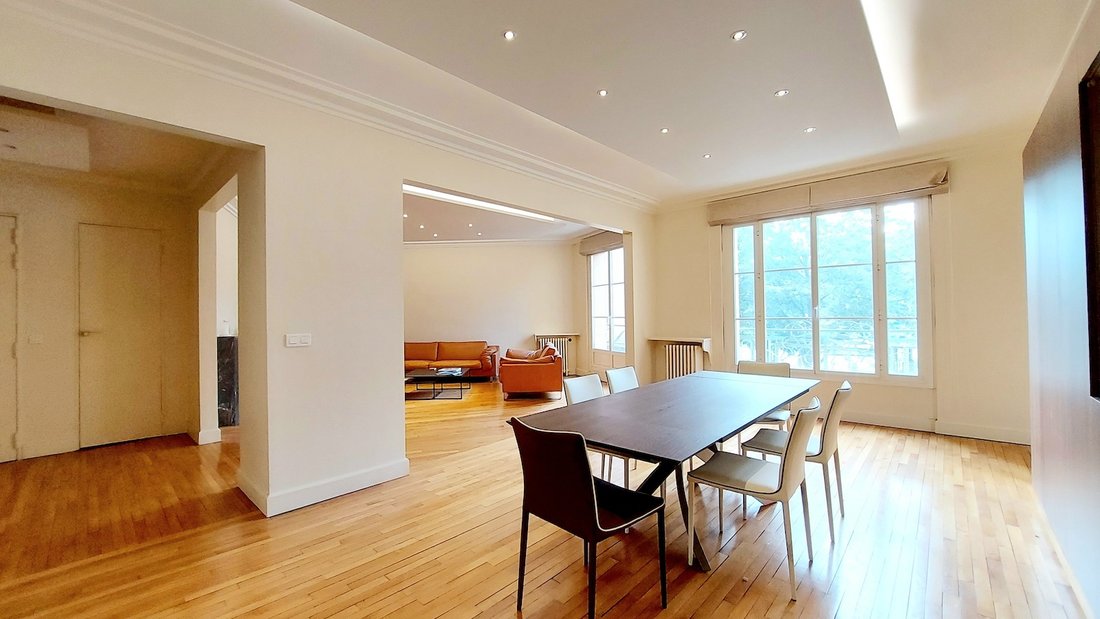 Paris Xv 4 Bedroom Apartment Quai André Citröen In Paris, France For