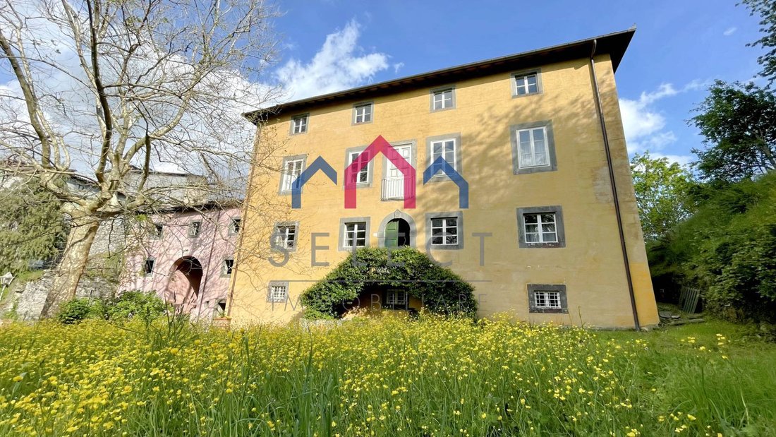 Villa in Coreglia Antelminelli, Tuscany, Italy 1 - 12783653