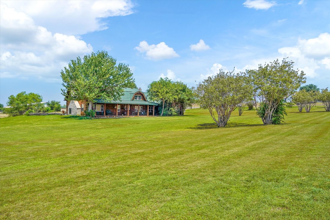 5 Acre Horse Property 14 Miles From Downtown In Haslet, Texas, United