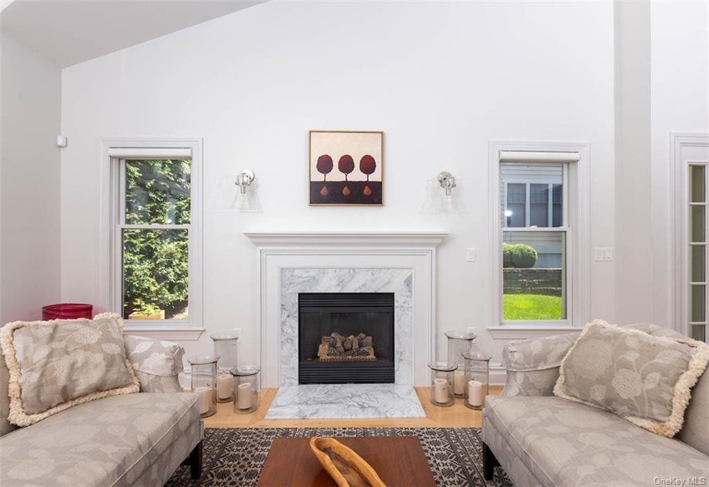4 Bedrooms Condominium In Dobbs Ferry, New York, United States For Sale