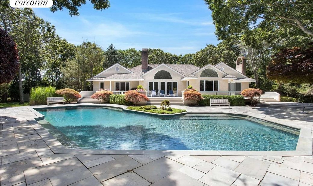 13 Heatherwood Lane, Quogue, Ny 11959 In Quogue, New York, United