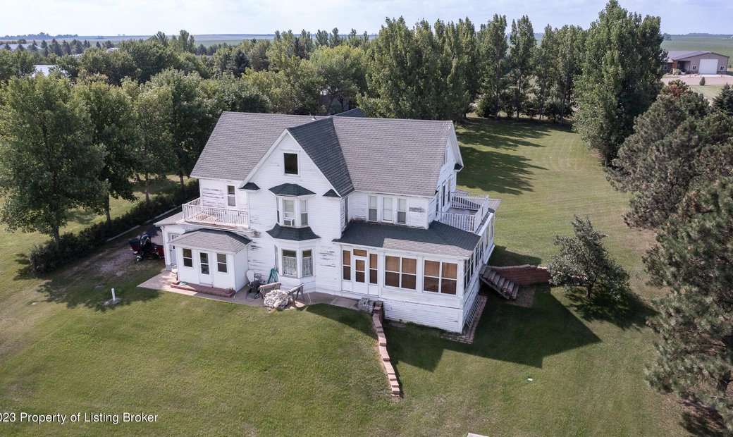 7 Bedrooms Single Family Detached In Coleharbor, North Dakota, United States For Sale (13130791)