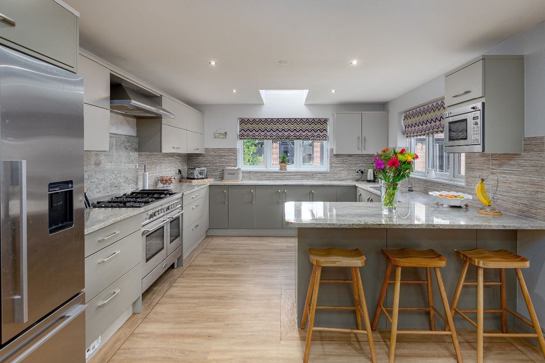 To Cleveland Avenue, This In Darlington, England, United