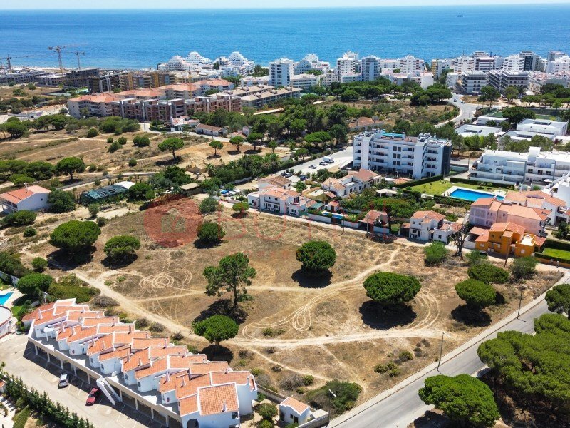 Land for sale in Loulé, Portugal — €1,150,000