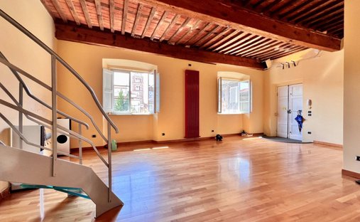Apartamento en Centro histórico, Lucca, Toscana 1