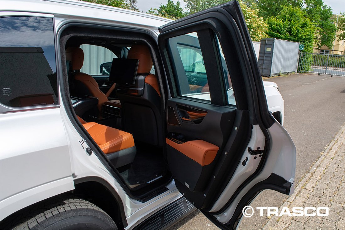 Suv in Bremen, Bremen, Germany 5 - 12408401