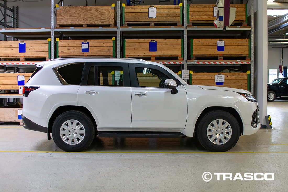 Suv in Bremen, Bremen, Germany 2 - 12408401