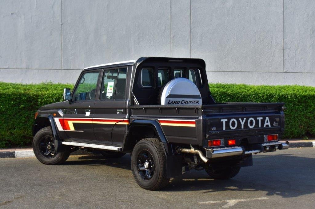 Pickup in Dubai, Dubai, United Arab Emirates 5 - 13133630