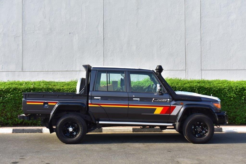 Pickup in Dubai, Dubai, United Arab Emirates 4 - 13133630