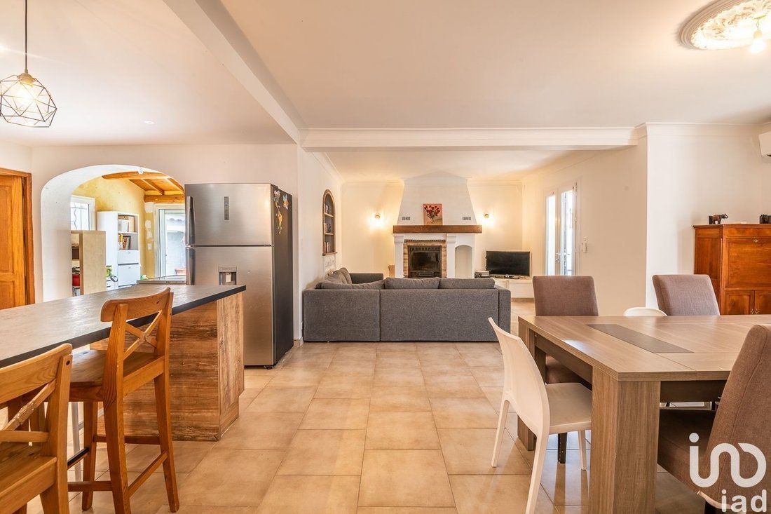 Vente Maison/Villa 9 Pièces In Carpentras, Provence Alpes Côte D'azur