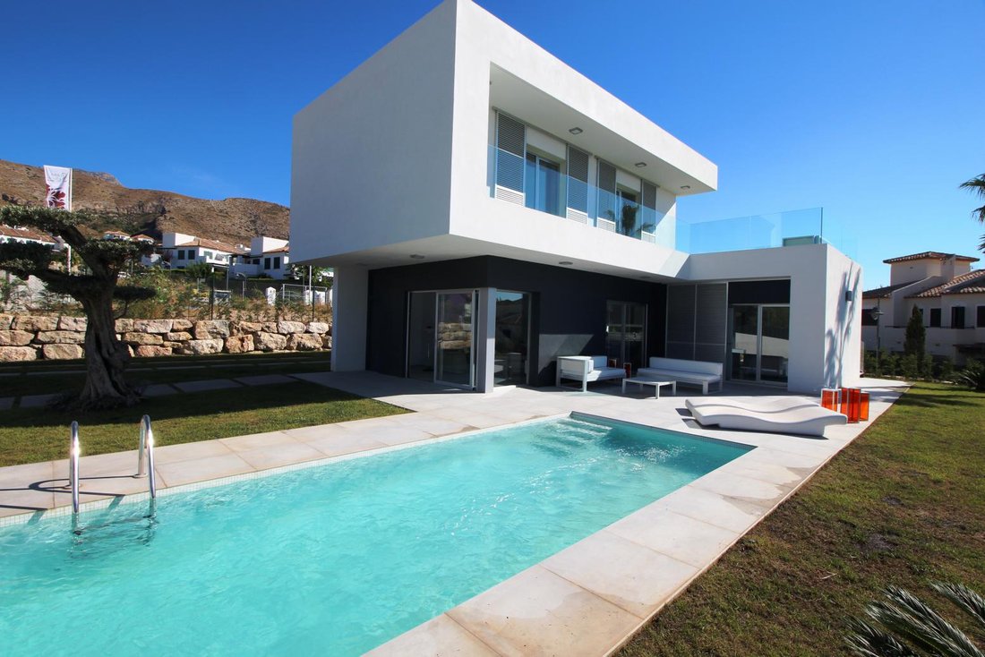 Villa in Finestrat, Valencian Community, Spain 1 - 12415161