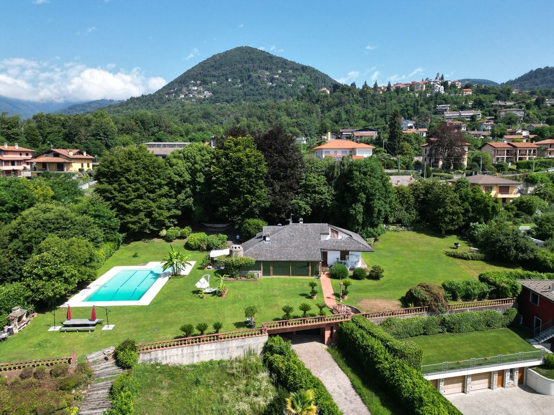 Villa in Arizzano, Piedmont, Italy 3 - 13135222