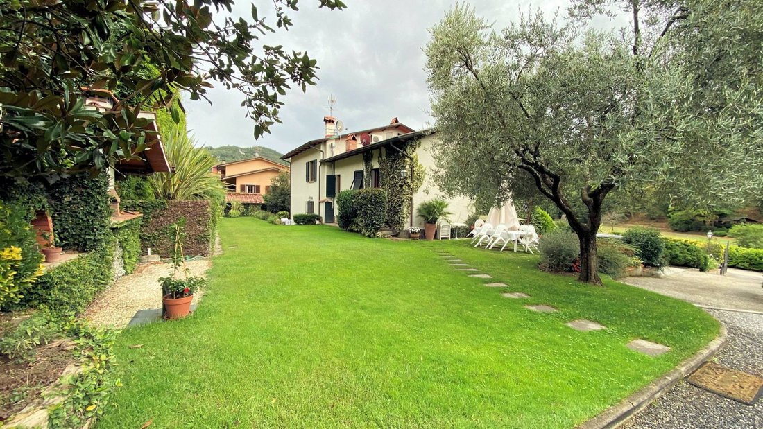 Villa in San Martino in Freddana, Tuscany, Italy 5 - 13135435