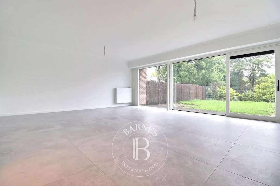 Hamoir Renovated 5 Bedroom Duplex + Office + In Uccle, Brussels