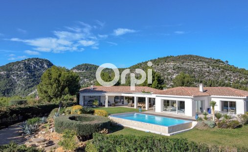 House in Centre Ouest, Ollioules, France 1