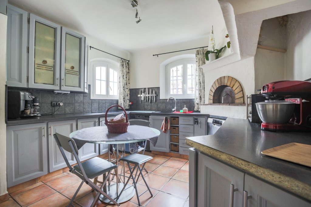 House in Théoule-sur-Mer, Provence-Alpes-Côte d'Azur, France 5 - 12505497