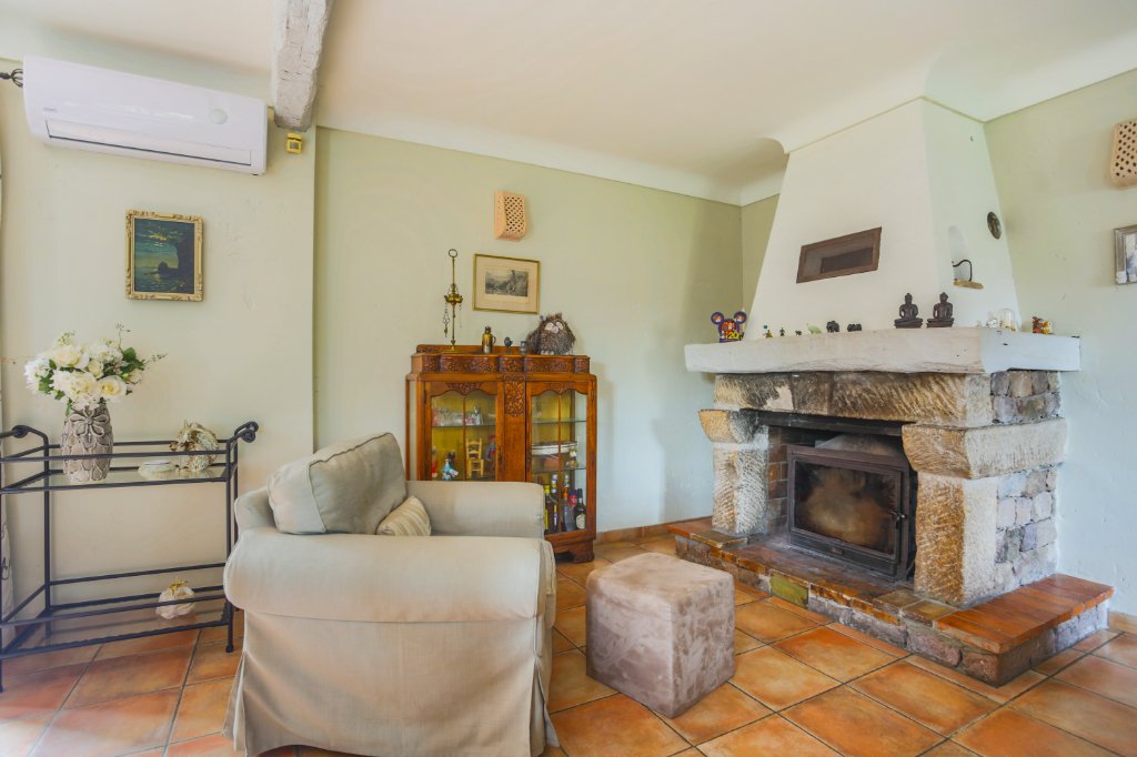 House in Théoule-sur-Mer, Provence-Alpes-Côte d'Azur, France 3 - 12505497