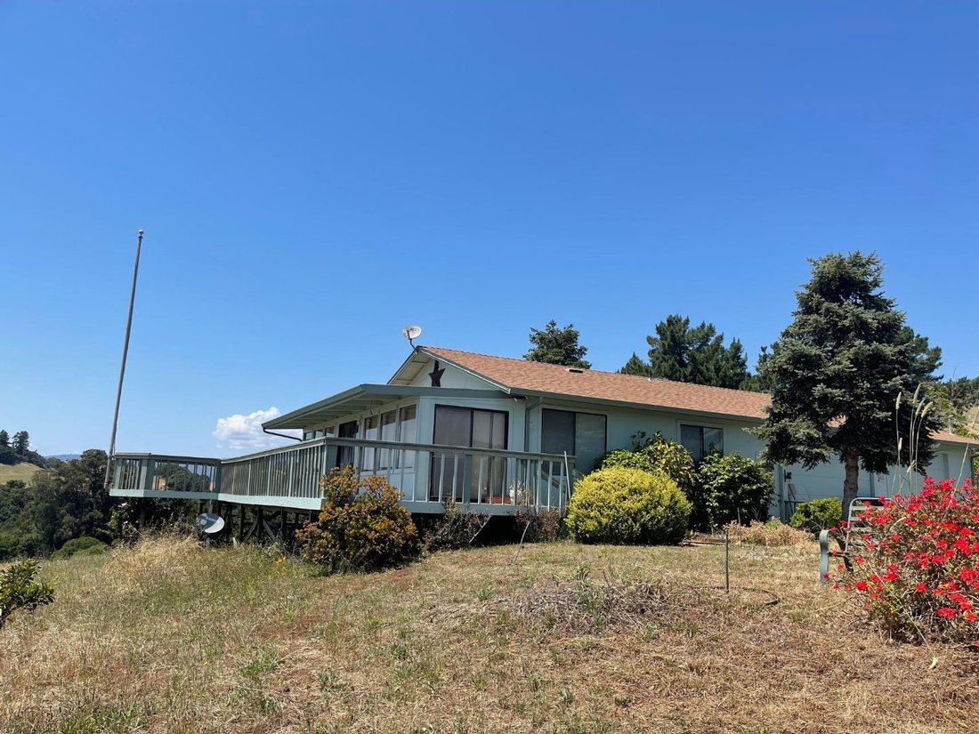 221 Peckham Road In Watsonville, California, United States For Sale