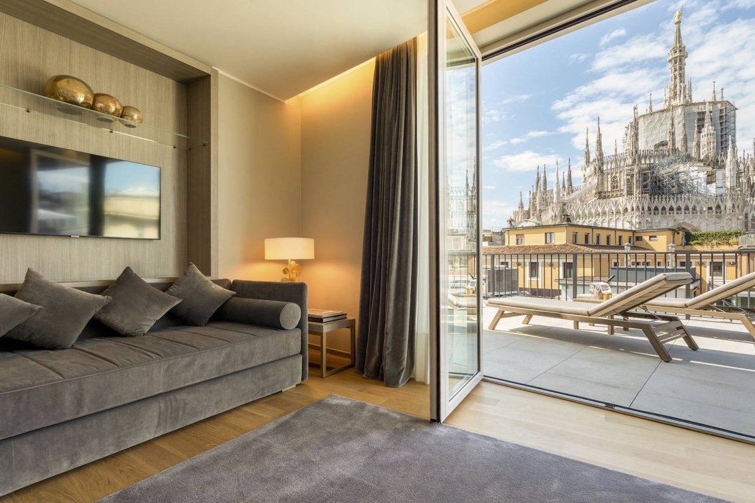 Apartment in Historic Center, Milan, Lombardy 1 - 13137166