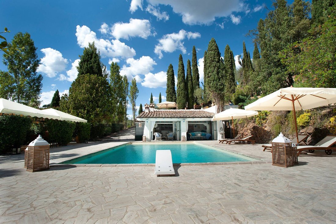 Lovely Mansion With Swimming Pool 30 Minutes From Rome In Morlupo