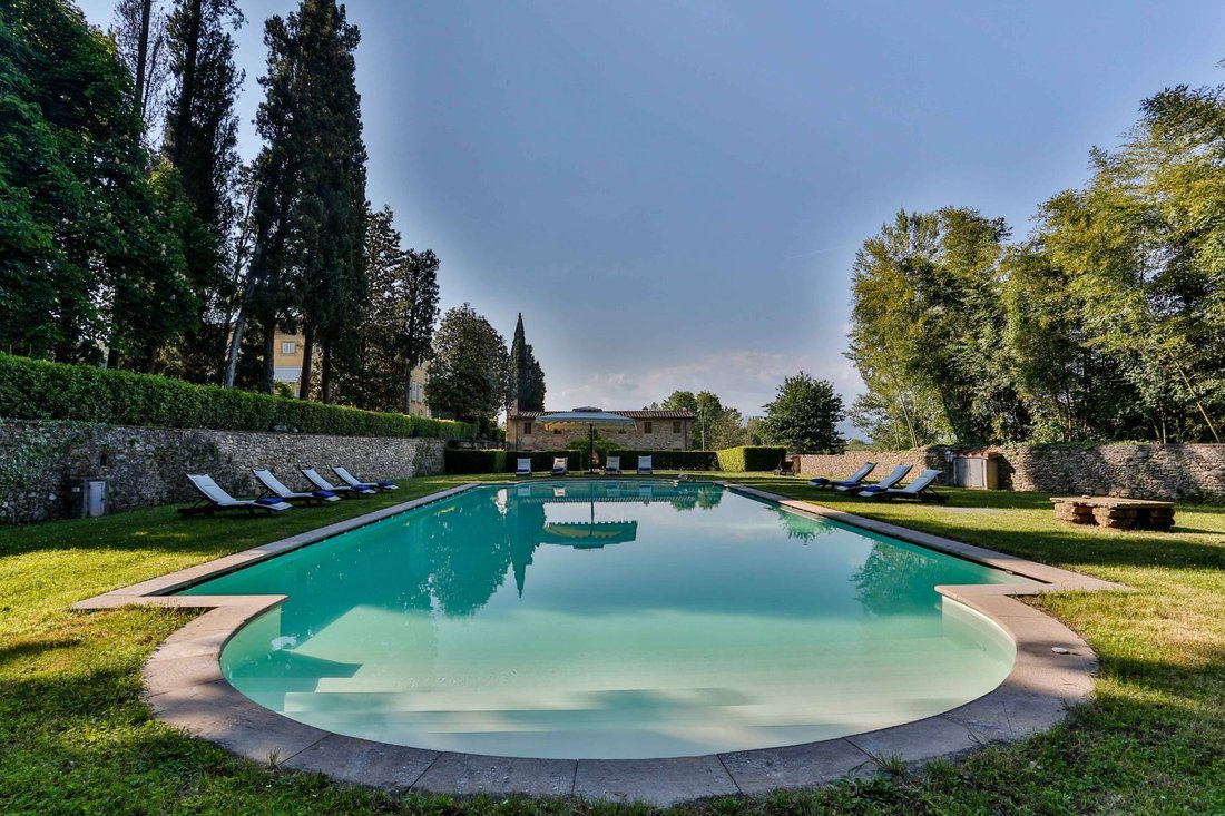 House in Historic Center, Lucca, Tuscany 3 - 13137224