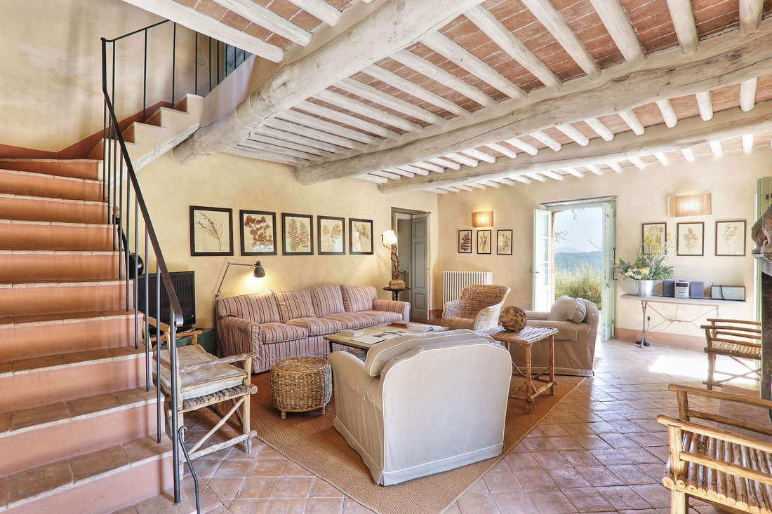 Farm Ranch in Historic Center, Lucca, Tuscany 2 - 13137187