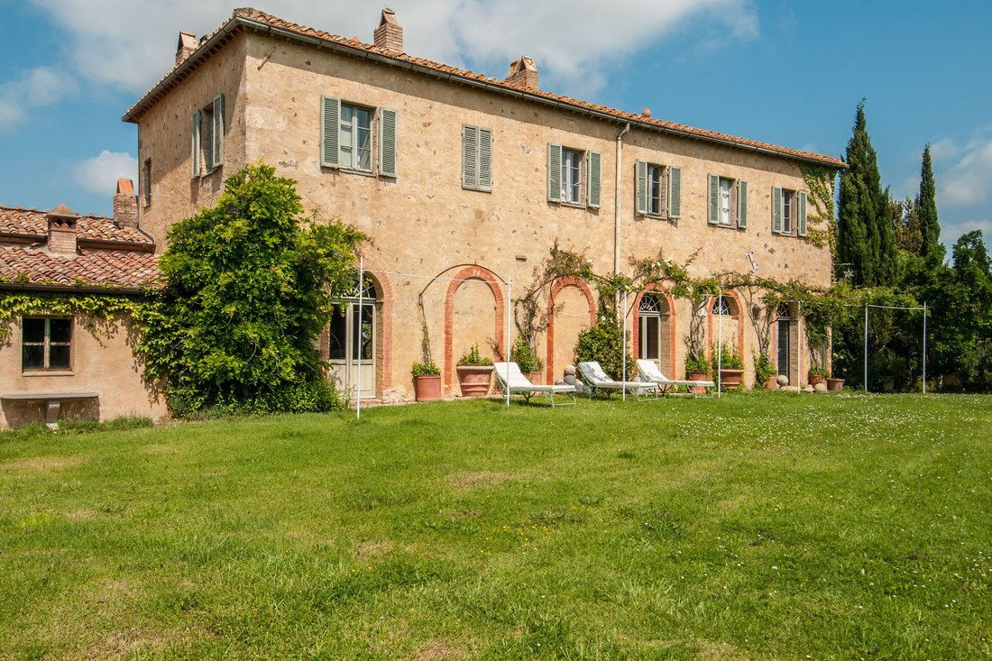 Farm Ranch in Montalcino, Tuscany, Italy 1 - 13137153