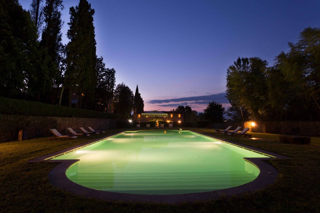 House in Historic Center, Lucca, Tuscany 2 - 13137224