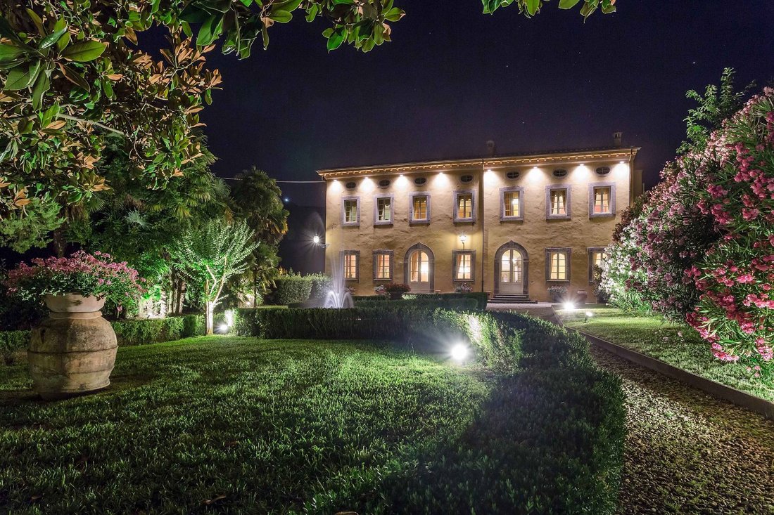 House in Historic Center, Lucca, Tuscany 1 - 13137164
