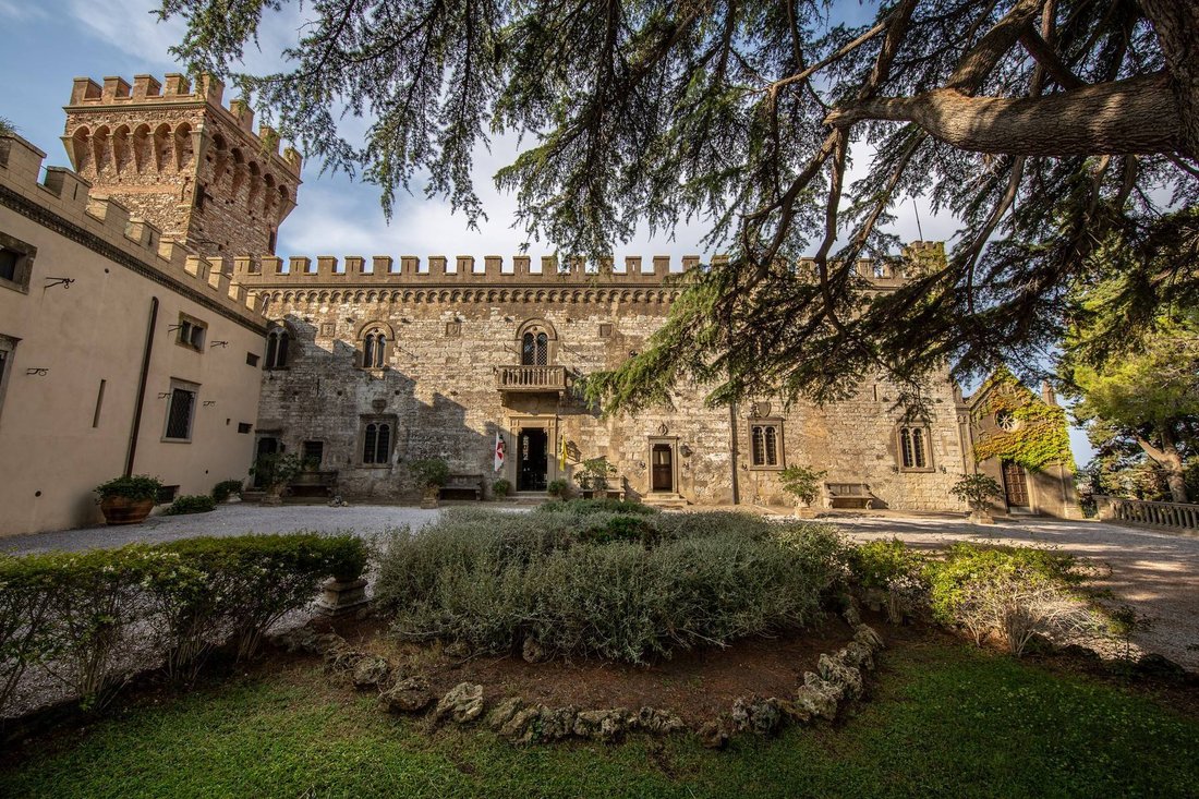 Venturina Terme, Campiglia Marittima, Tuscany 3 - 13137452
