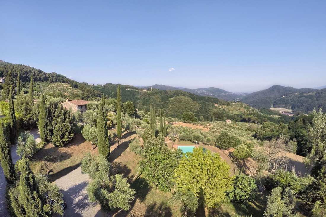 Farm Ranch in Historic Center, Lucca, Tuscany 5 - 13137187