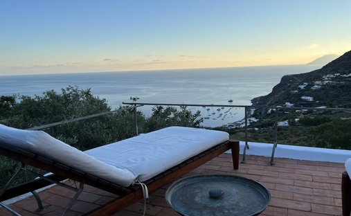 Luxury farm ranches for rent in Sicily, Italy | JamesEdition