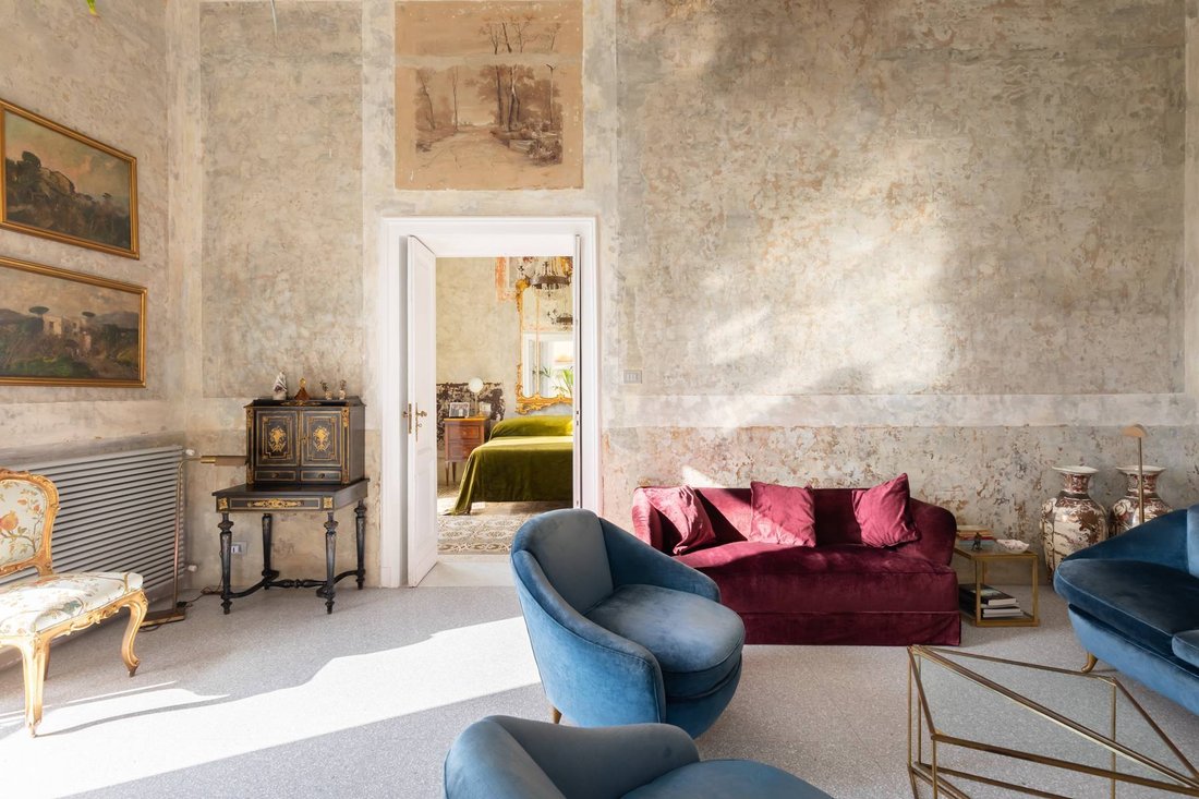 Apartment in Naples, Campania, Italy 3 - 13137362