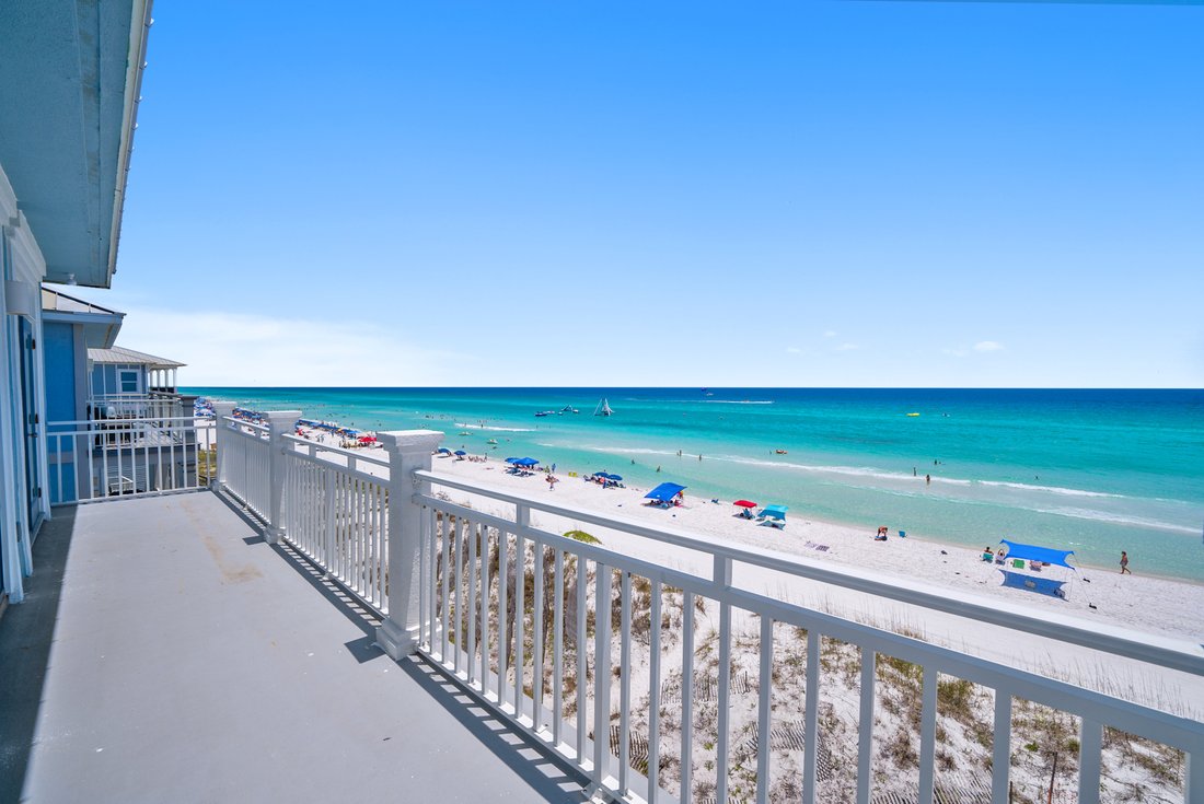 Updated Beach House With Three Levels In Miramar Beach, Florida, United