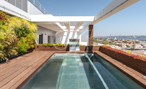 Apartment in Alges, Linda-a-Velha e Cruz Quebrada-Dafundo, Lisbon, Portugal 1