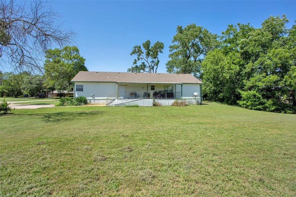 3 Bedrooms Farm/Ranch In Trenton, Texas, United States For Sale (13137661)