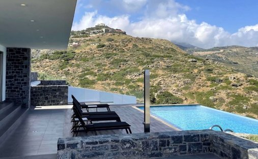 Villa in Community of Achlada, Gazi, Greece 1