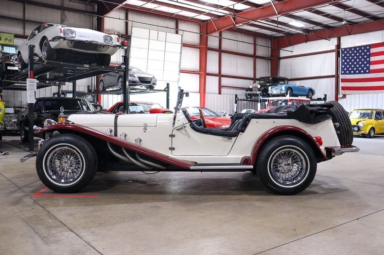 Cabriolet in Grand Rapids, MI, United States 2 - 13138911