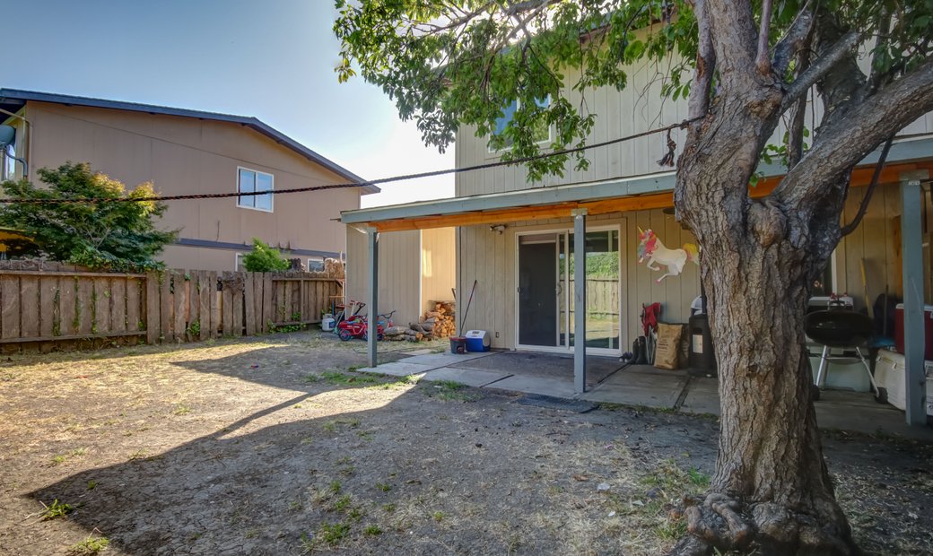 6 Bedrooms Duplex In Salinas, California, United States For Sale (13137519)