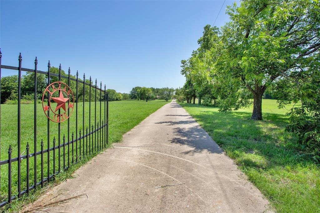 3 Bedrooms Farm/Ranch In Trenton, Texas, United States For Sale (13137661)