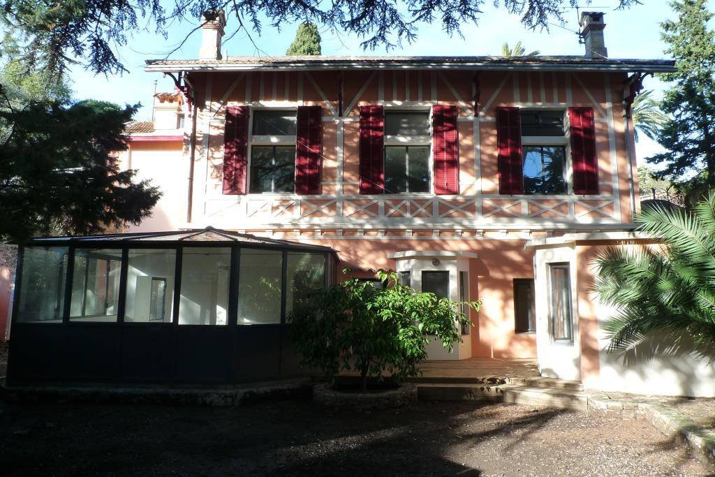 Villa in Croix des Gardes, Cannes, France 1 - 13139737