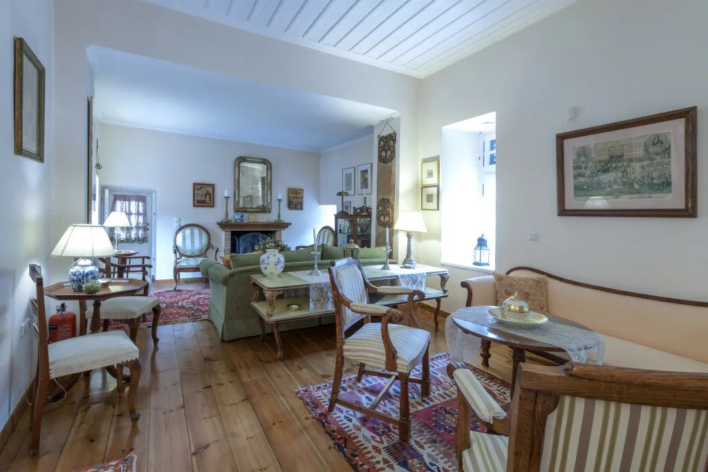 Flirting Acropolis In Athens, Greece For Sale (12325320)