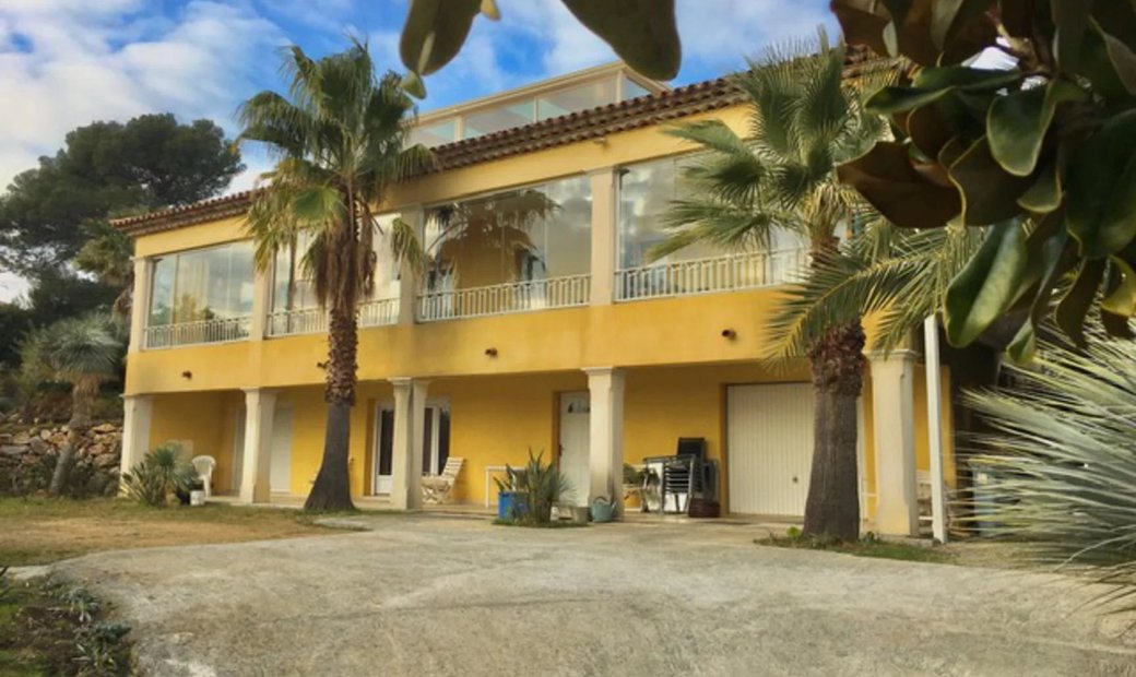 Fréjus House In Fréjus, Provence Alpes Côte D'azur, France For Sale