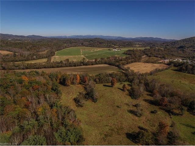 House in Etowah, North Carolina, United States 1 - 13141578
