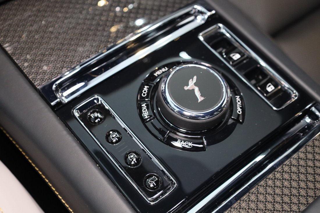 Sedan in Dubai, Dubai, United Arab Emirates 4 - 13142534